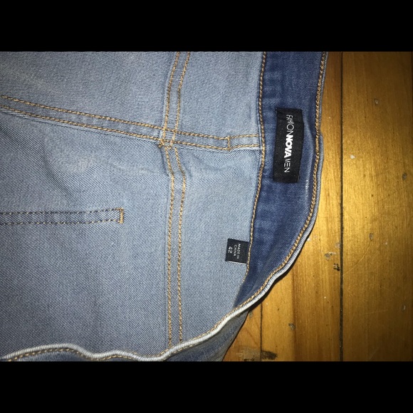 Fashion nova jeans - Picture 3 of 4